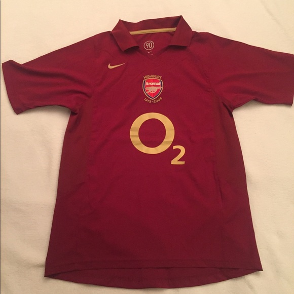 maroon arsenal jersey